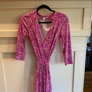 Diane Von Furstenberg wrap dress size 6